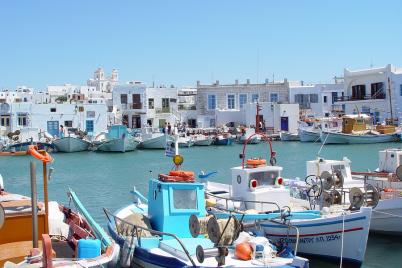 island hopping around greece 