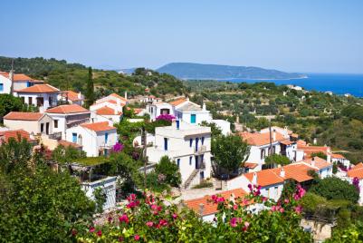 travel to alonissos 