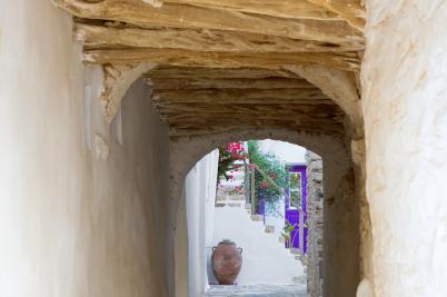 travel to folegandros 