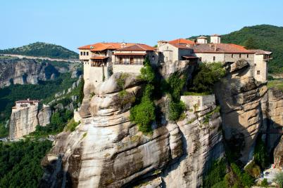 travel to meteora 