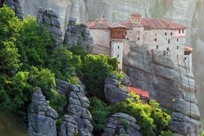 travel to meteora 