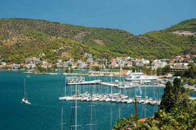 travel to poros 