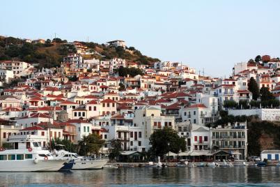 travel to skopelos 